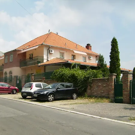 Oda ve Kahvaltı Nevenka Belgrad